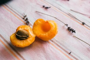 A Second Look at Apricot Kernel (Laetrile) Therapy